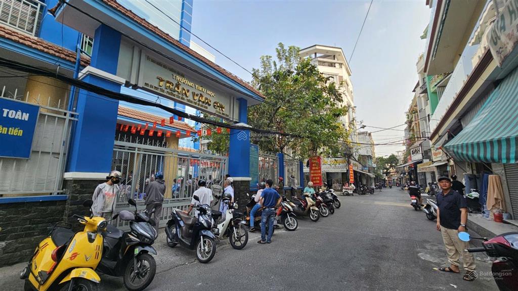 Bán căn hộ cc duy tân, 1,3 tỷ, 17,97m2, chính chủ giá siêu hời