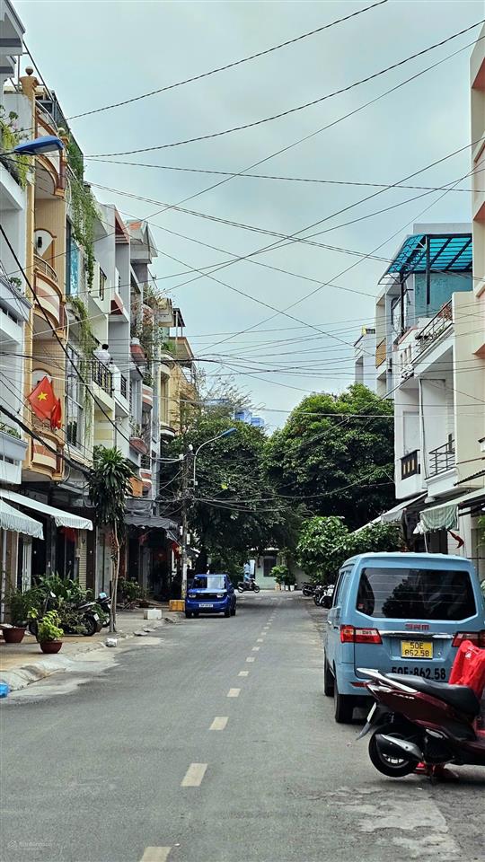 Bán gấp nhà riêng 4pn, 3t, 82.8m2 tại phú trung, q.tân phú, giá 15 tỷ