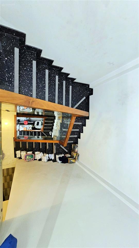 Bán gấp nhà riêng 4pn, 3t, 82.8m2 tại phú trung, q.tân phú, giá 15 tỷ