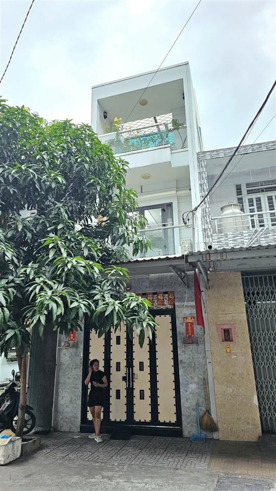 Bán gấp nhà riêng 4pn, 3t, 82.8m2 tại phú trung, q.tân phú, giá 15 tỷ
