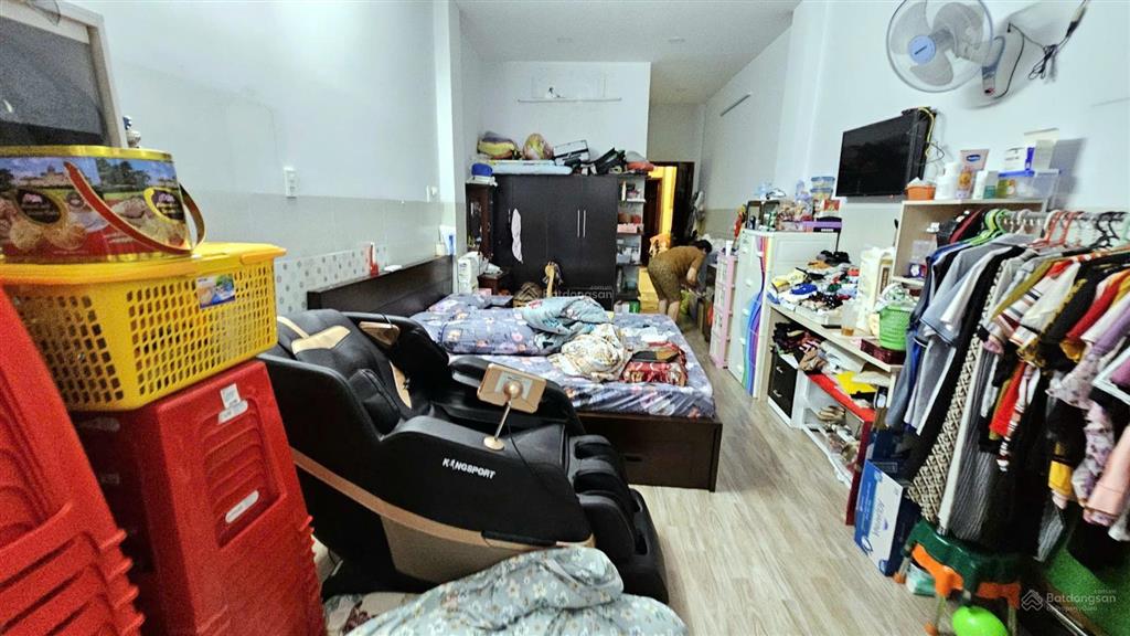 Bán gấp nhà riêng 4pn, 3t, 82.8m2 tại phú trung, q.tân phú, giá 15 tỷ