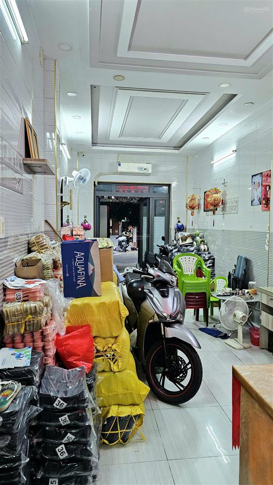 Bán gấp nhà riêng 4pn, 3t, 82.8m2 tại phú trung, q.tân phú, giá 15 tỷ