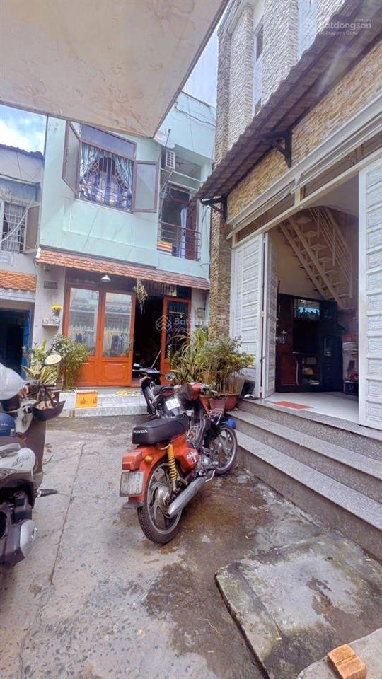 Bán nhà quận 3 giá gấp chỉ 3.3 tỷ ngang 6 mét