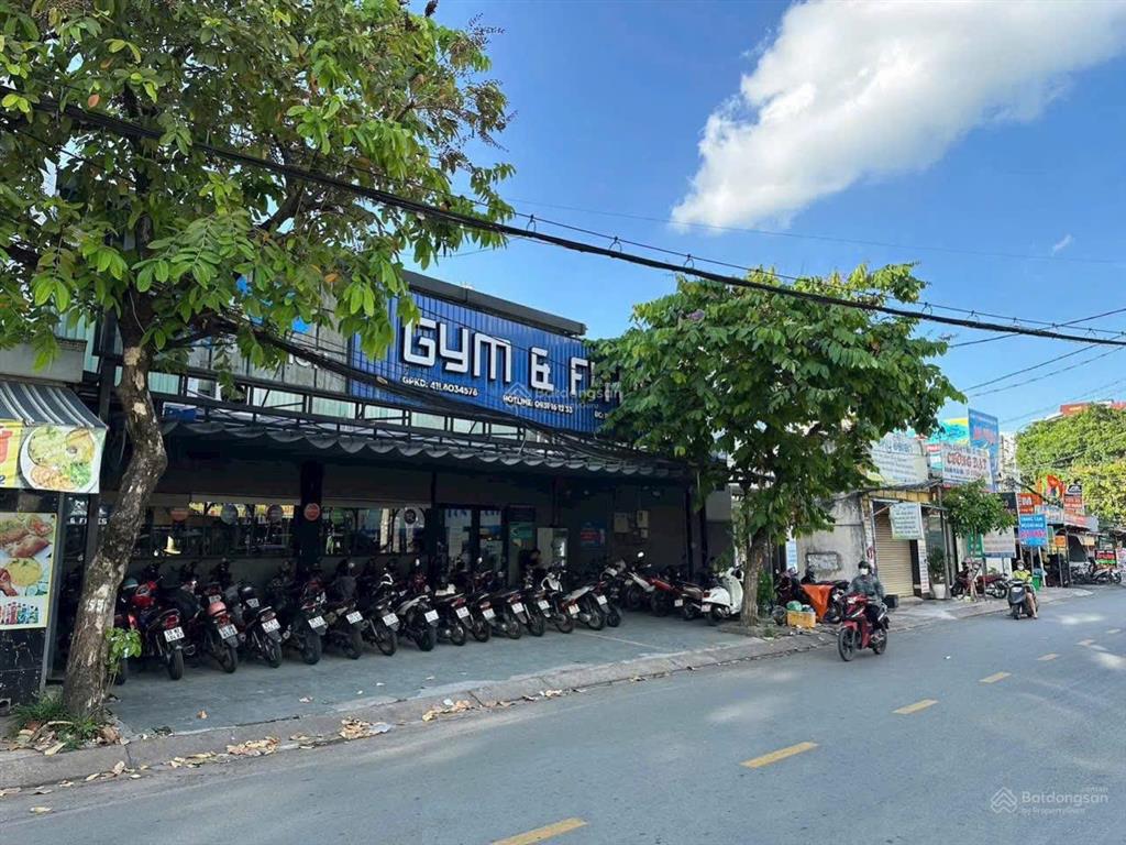 Bán nhà siêu vị trí quận 12, (13.3 x21m) giá 22 tỷ, hđt 70triệu/th