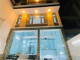 Bán nhà chdv siêu đẹp quận bình thạnh 40 tỷ, (7x30)hđt 200triệu/th 36 phòng cho thuê. hầm 7 tầng