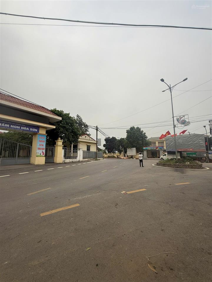 Cần tiền cắt lỗ 200tr lô đất trung tâm hoà sơnhàng xóm kcn lương sơn
