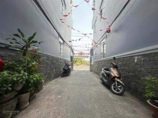 Nhà 3 tầng| ngang 4.6m x dài 8m| hẻm xe hơi cách vài căn ra mặt tiền lưu hữu phước