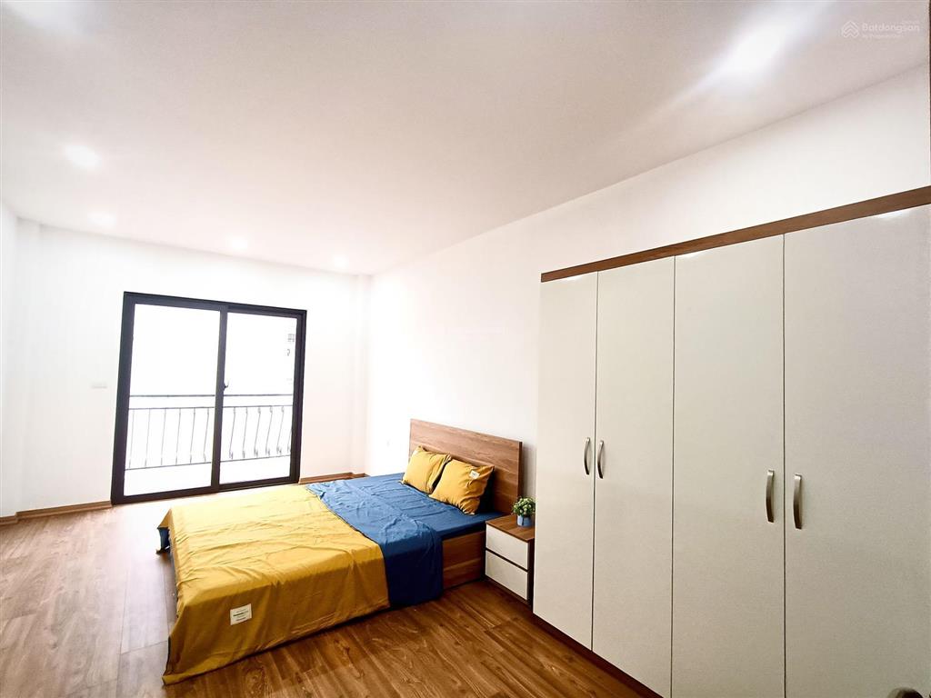 Bán nhà ngõ 141 giáp nhị  ngay quận ủy hoàng mai  20m ra ô tô tránh  nhà đẹp xây mới  lô góc