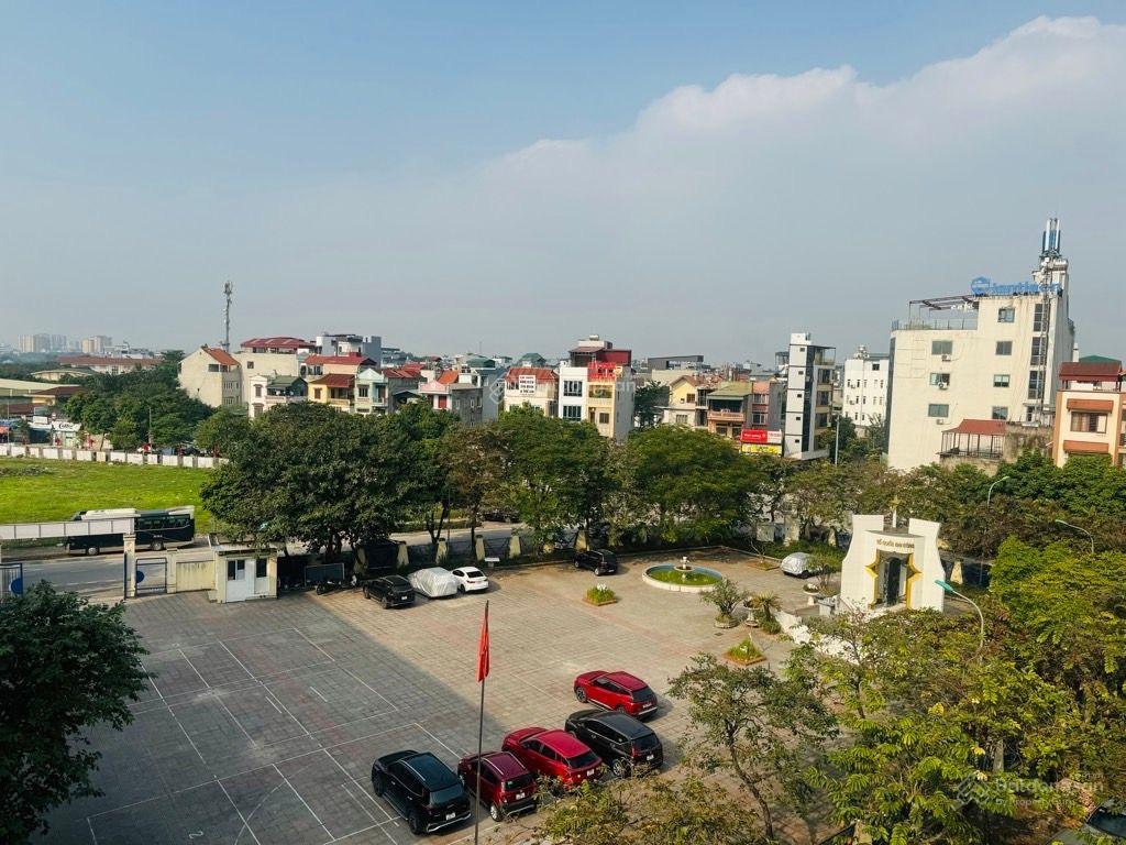 Bán toà nhà khu đấu giá phúc lợi, view thoáng, 75m2, 5 tầng, mặt tiền 6m, giá 21 tỷ.