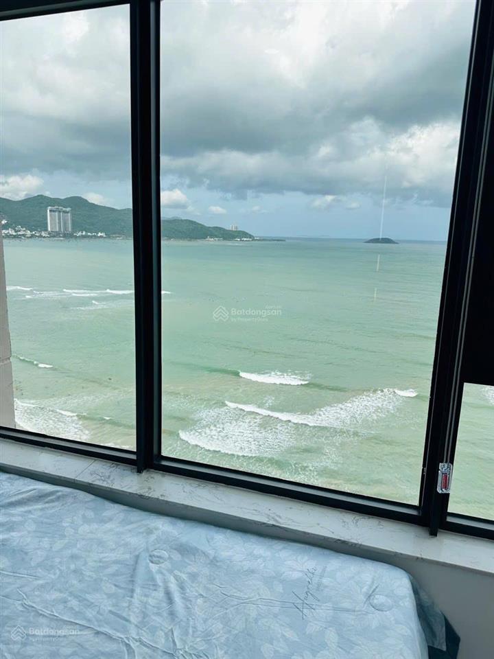 Chủ cần bán căn 1834 toà oc1a, tầng trung, view biển, diện tích 70,56 m2, view trực diện biển
