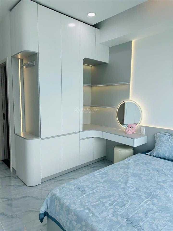 Chủ cần bán căn 1834 toà oc1a, tầng trung, view biển, diện tích 70,56 m2, view trực diện biển