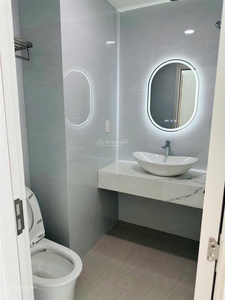 Chủ cần bán căn 1834 toà oc1a, tầng trung, view biển, diện tích 70,56 m2, view trực diện biển