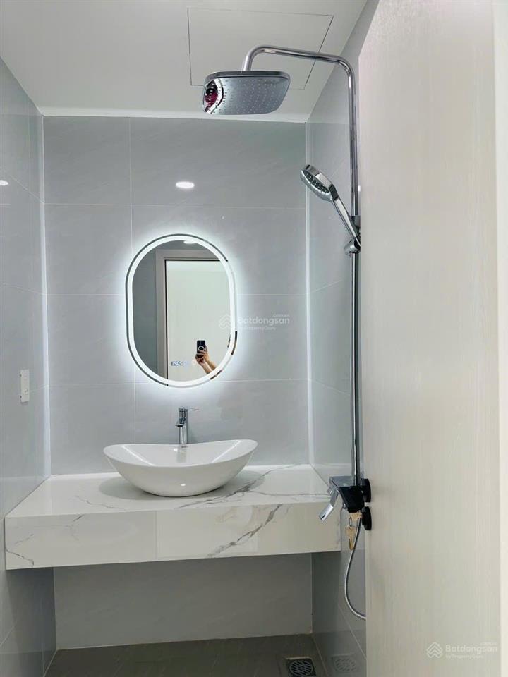 Chủ cần bán căn 1834 toà oc1a, tầng trung, view biển, diện tích 70,56 m2, view trực diện biển