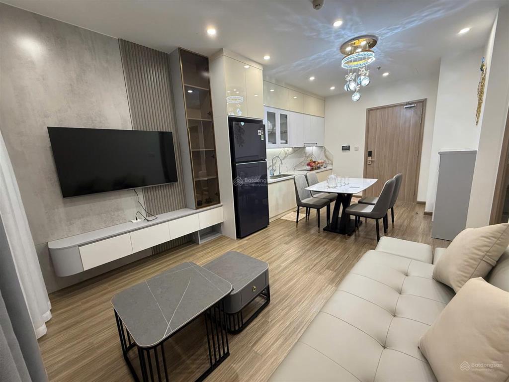 Căn hộ 2pn 2wc cho thuê tone sáng, view thoáng, nội thất luxury tại the canopy 0394 508 ***
