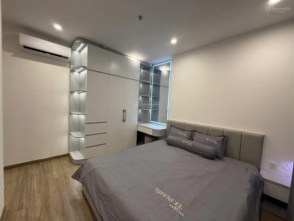 Căn hộ 2pn 2wc cho thuê tone sáng, view thoáng, nội thất luxury tại the canopy 0394 508 ***