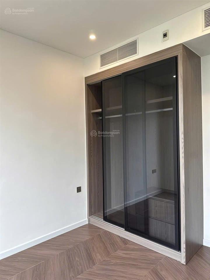 Cho thuê cc 1pn 1wc giá tốt tại lumiere evergreen, 50m² giá chỉ 8.5 triệu miễn phí dịch vụ 3 năm