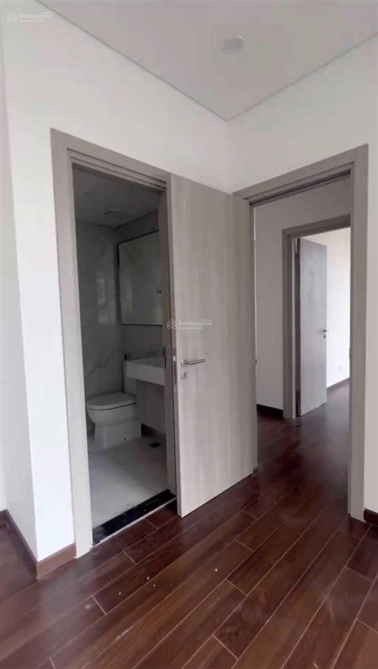 Tôi chính chủ cần cho thuê căn hộ 2pn căn góc đồ cơ bản giá 10tr/tháng.  0394 508 ***