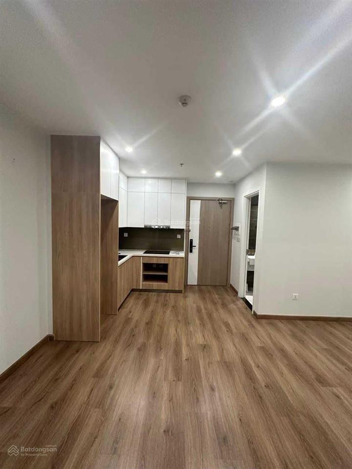 Chính chủ cần cho thuê căn hộ 1 phòng ngủ 1vs đồ cơ bản giá chỉ 7,5tr được miễn phí dịch vụ 5 năm