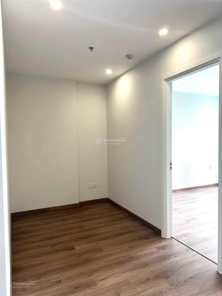 Chính chủ cần cho thuê căn hộ 1 phòng ngủ 1vs đồ cơ bản giá chỉ 7,5tr được miễn phí dịch vụ 5 năm