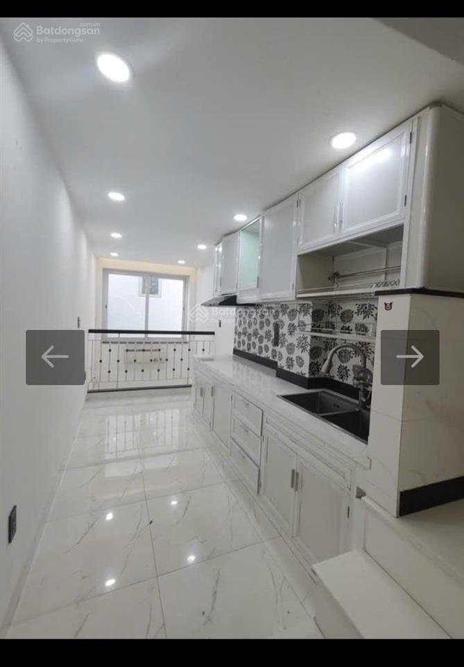 [011]hot  nhà hẻm 4 tầng đường ngô quyền q.10  sát chợ nhật tảo