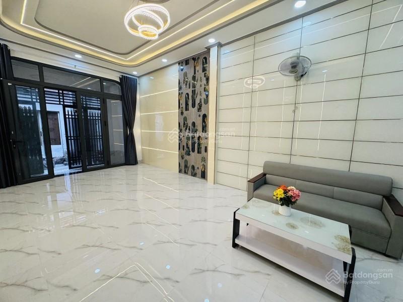 Nhà 4/ mới 100%  1 trệt 1 lầu hẻm 3m bình trị đông  gần chợ