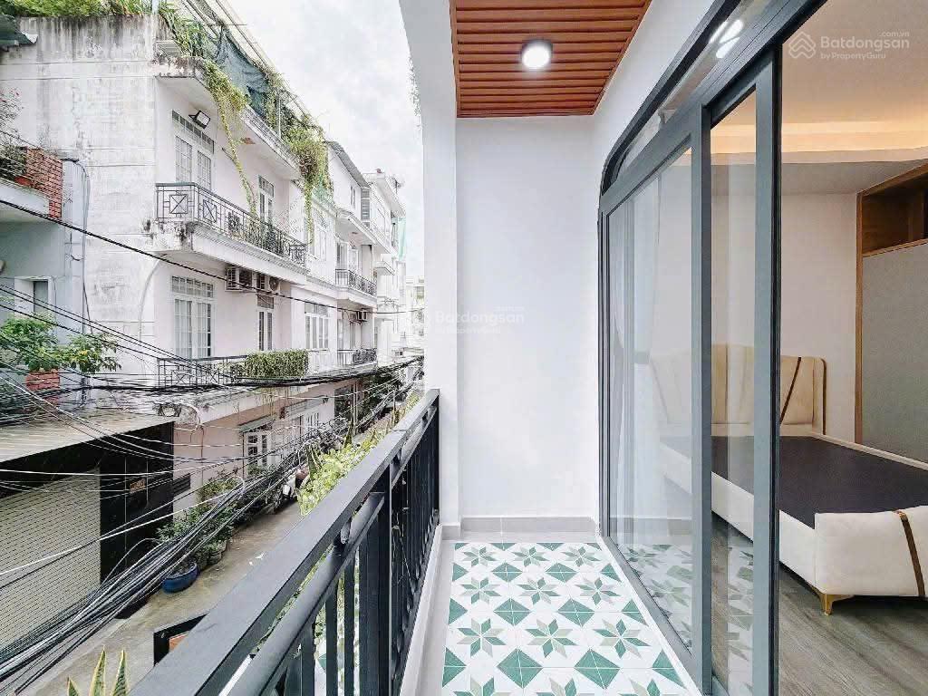 Nhà sổ hồng riêng chính chủ  xe hơi đậu trong nhà  kế bên phú mỹ hưng  quận 7  tphcm