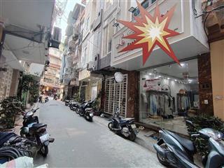 Trung tâm ba đình phân lô  vỉa hè  ô tô tránh  kinh doanh  6 tầng  thang máy  thông sàn