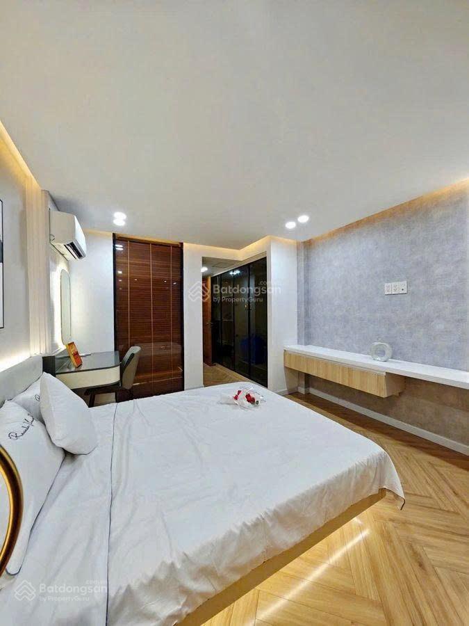 Bán nhà phan xích long 32m2 3 tầng  6.85 tỷ  nhà đẹp full nội thất trung tâm phú nhuận