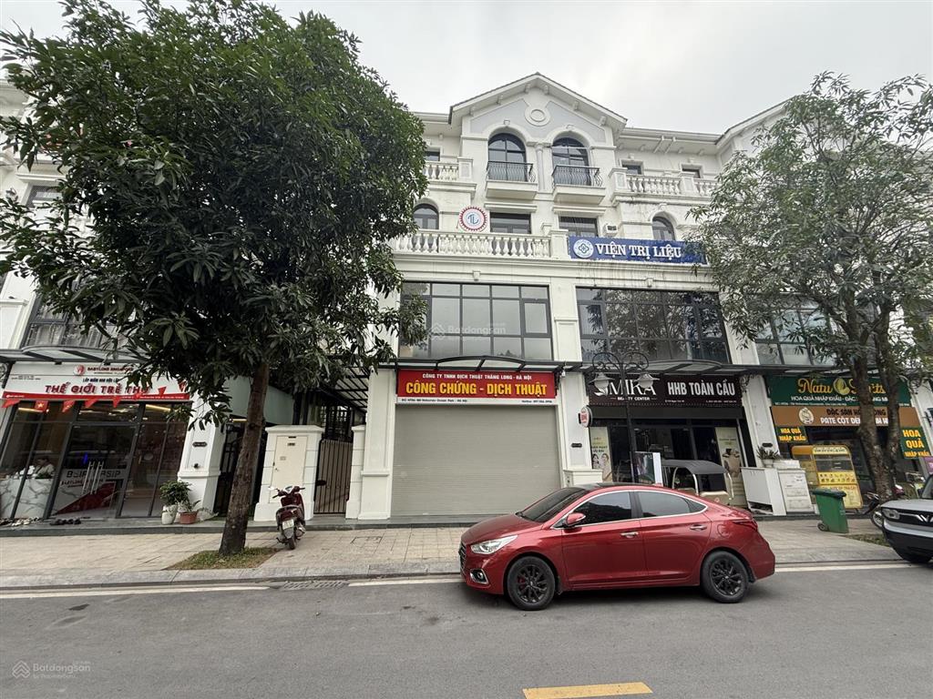 Nhà phố xẻ khe 2 mặt thoáng, đại lộ 52m kinh doanh sầm uất, gần chung cư vhop1