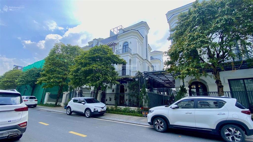 Giá tốt! 34 tỷ biệt thự song lập sao biển 6  150m2 đông nam gần hồ tại vhop1! cực hiếm căn bán