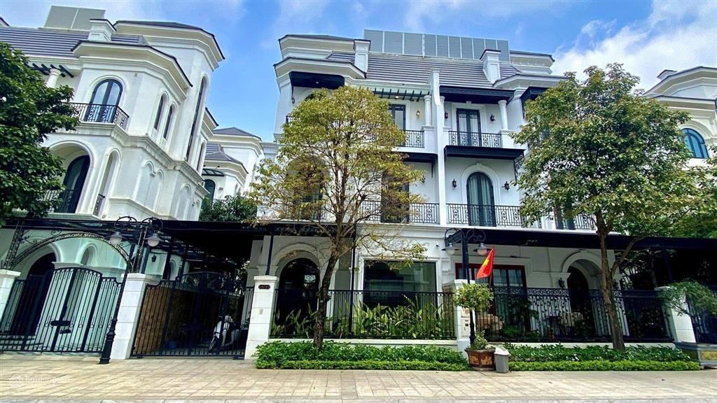 Giá tốt! 34 tỷ biệt thự song lập sao biển 6  150m2 đông nam gần hồ tại vhop1! cực hiếm căn bán