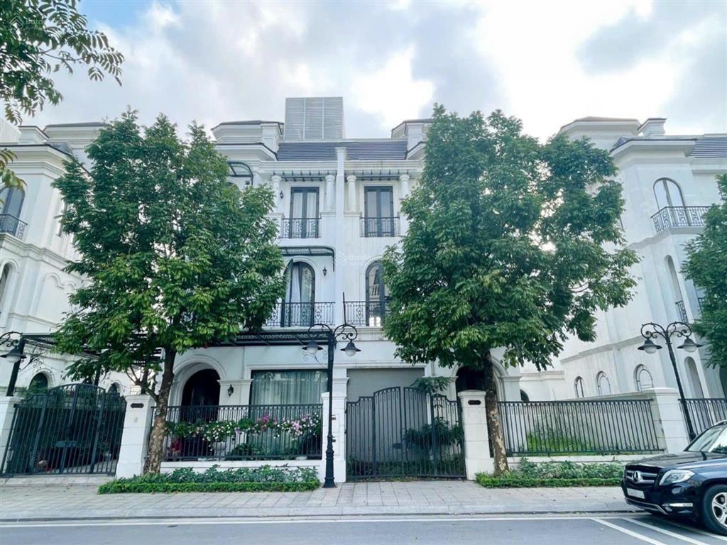 Giá tốt! 34 tỷ biệt thự song lập sao biển 6  150m2 đông nam gần hồ tại vhop1! cực hiếm căn bán