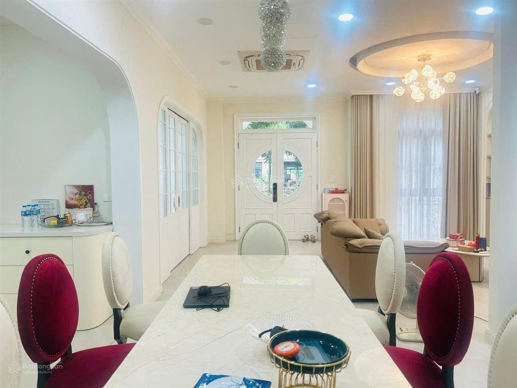 Bán gấp 26 tỷ! bt song lập 150m2 full đồ đẹp 5pn giá sập sàn tại vinhomes ocean park 1