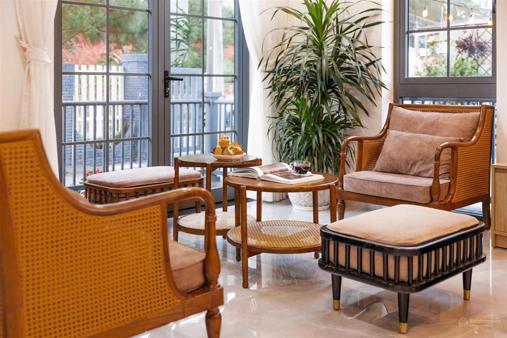 Bán biệt thự du lịch cao cấp, gồm 2 lô liền nhau, mỗi lô 200m2 thổ cư 100%, mặt tiền an sơn 16m