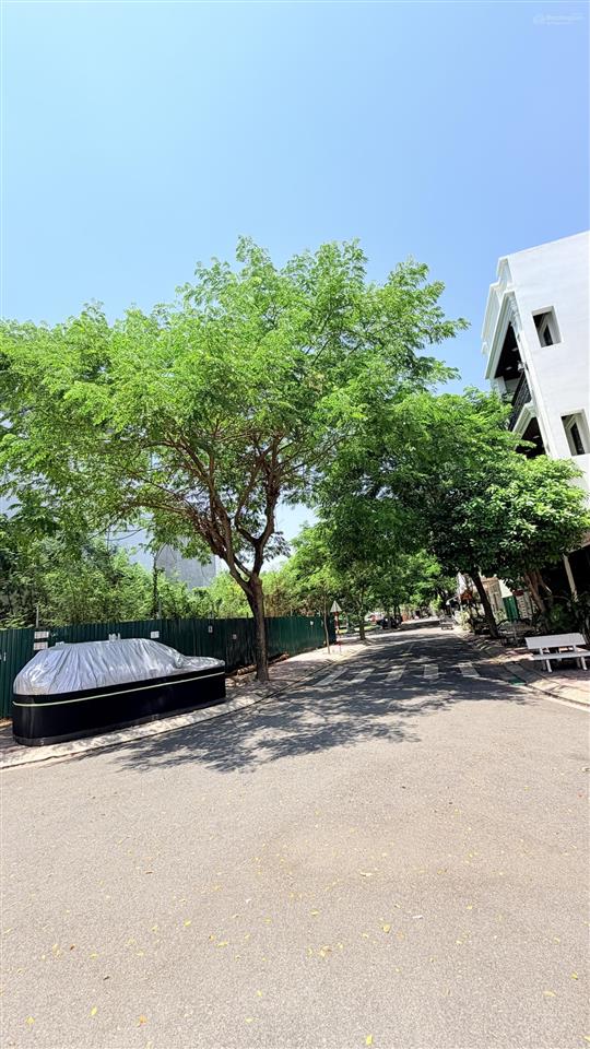 Cần bán lô 100m2, đường số 8, lô đã có sổ. gần công viên, gần sông quán trường. sạch, đẹp!