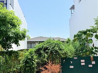 Cần bán lô 100m2, đường số 8, lô đã có sổ. gần công viên, gần sông quán trường. sạch, đẹp!