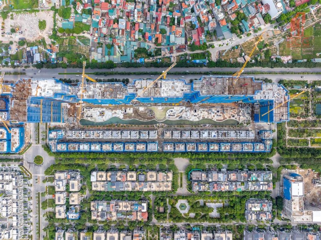 Noble crystal tây hồ ciputra, bể bơi sân vườn, view hồ tây sông hồng
