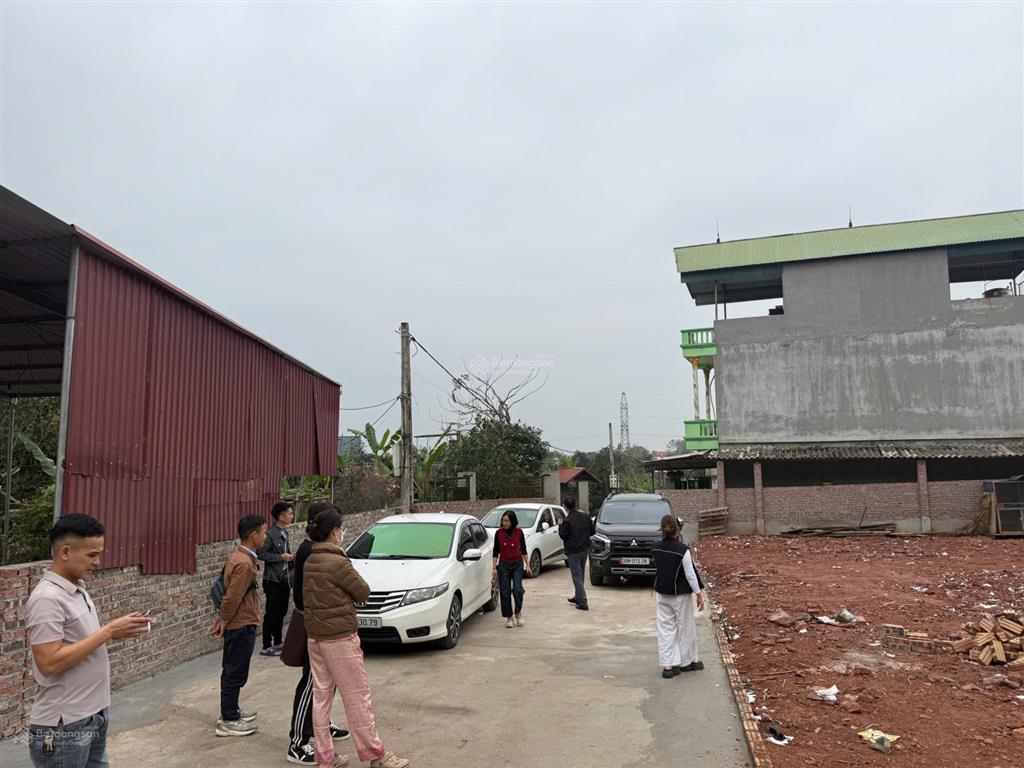 Mở bán nền đất tại thị trấn cao thượng tân yên bắc giang cạch cụm công nghiệp giá hơn 700tr/lô.