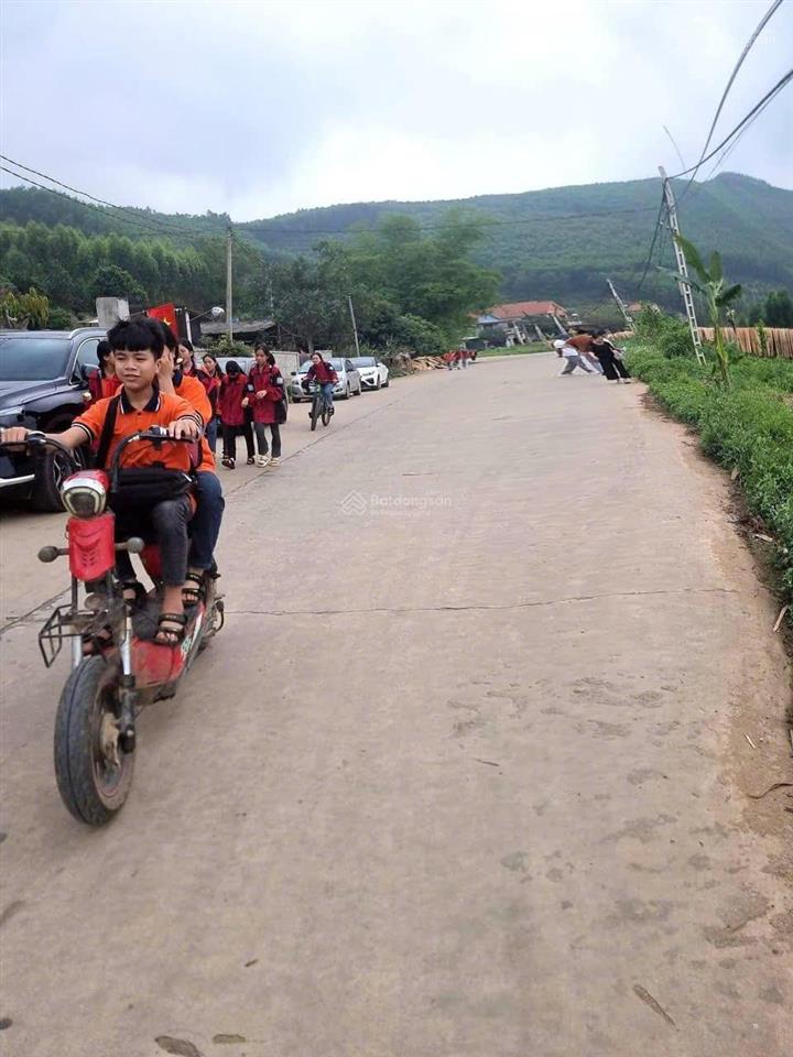 Chính chủ bán lô đất đấu giá đèo gia lục ngạn, nằm trên mặt đường tỉnh lô kinh doanh được ngay