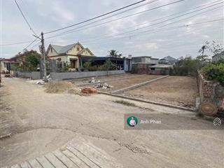 Em cần tiền thanh toán công nợ bán gấp lô đất 100m2 full thổ cư chỉ hơn 900triệu, sóc sơn, hà nội.