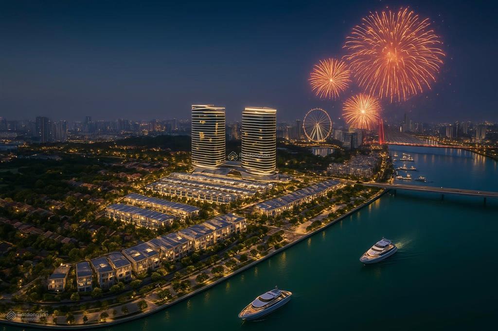 Mua một căn hộ tặng một dòng sông  view pháo hoa
