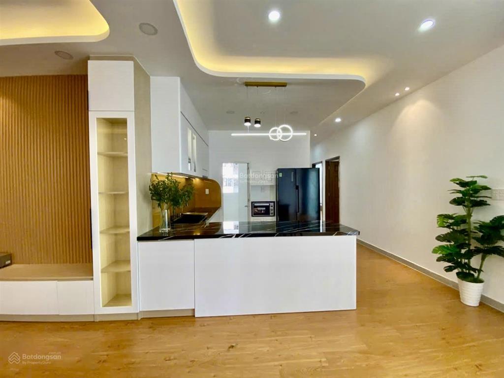 Bán ch belleza. 124m2 (3pn, 2wc) nhà mới decor có nội thất. giá 6 tỷ.  hà 0917 987 ***