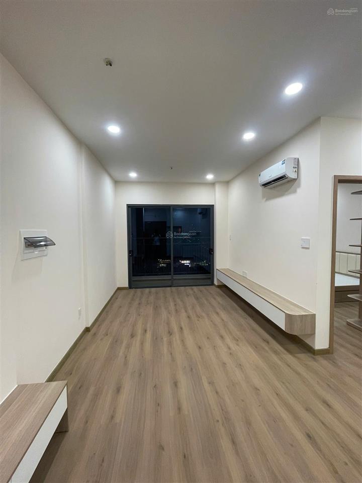 Cho thuê ch viva plaza, 1pn có nội thất, nhà mới giá 10tr.  hà 0917 987 ***