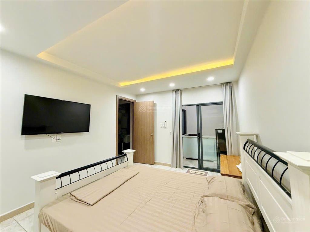 Cho thuê chdv kế bên cc era ton và belleza, giá chỉ 5,8tr/tháng. đầy đủ nội thất