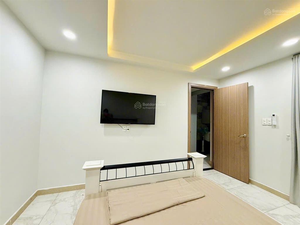 Cho thuê chdv kế bên cc era ton và belleza, giá chỉ 5,8tr/tháng. đầy đủ nội thất