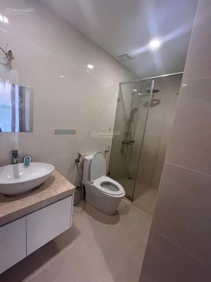Cho thuê ch viva plaza, 55m2, 2pn, 1wc có rèm, máy lạnh giá 9tr. hà 0917 987 ***