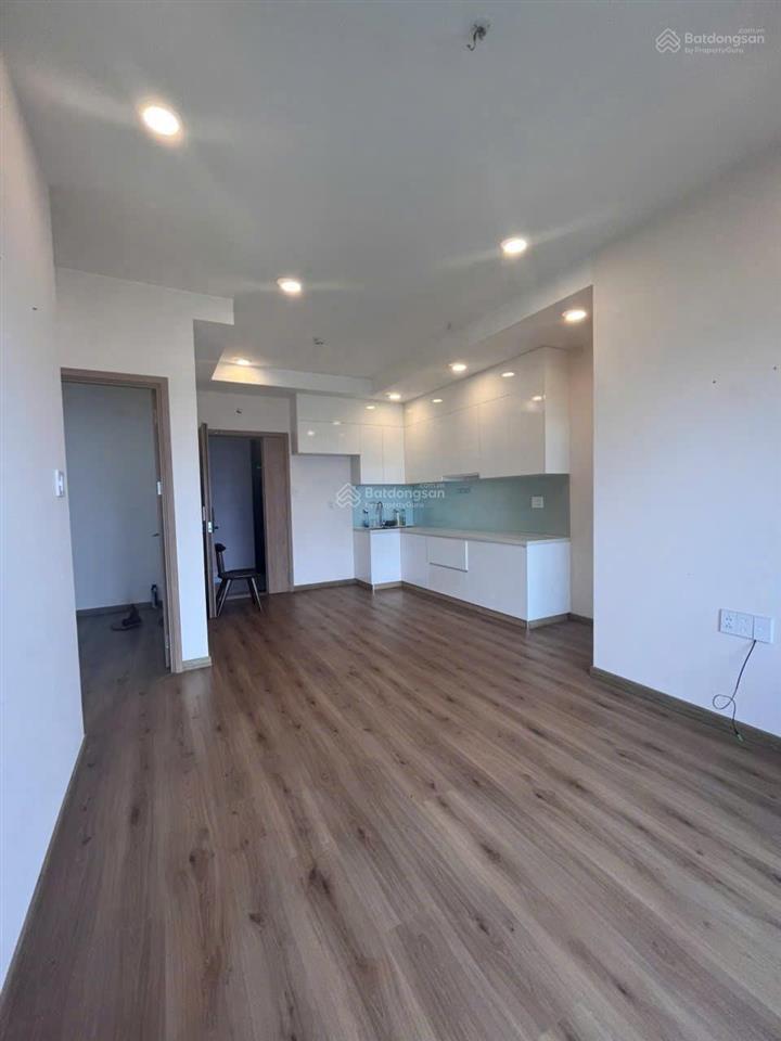 Cho thuê ch viva plaza, 55m2, 2pn, 1wc có rèm, máy lạnh giá 9tr. hà 0917 987 ***