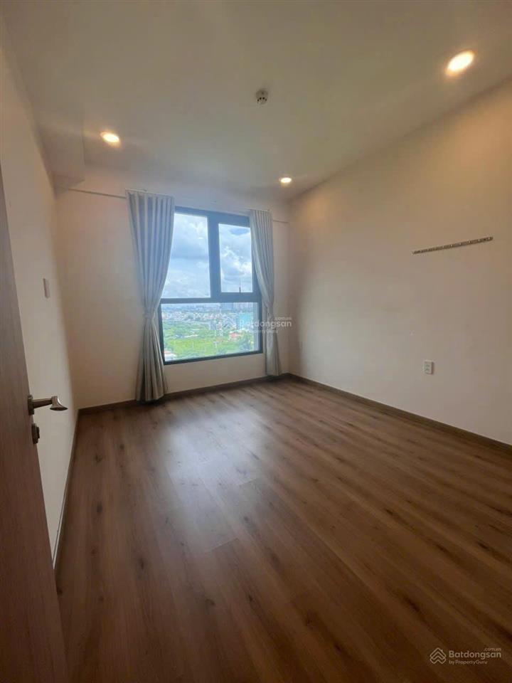 Cho thuê ch viva plaza, 55m2, 2pn, 1wc có rèm, máy lạnh giá 9tr. hà 0917 987 ***