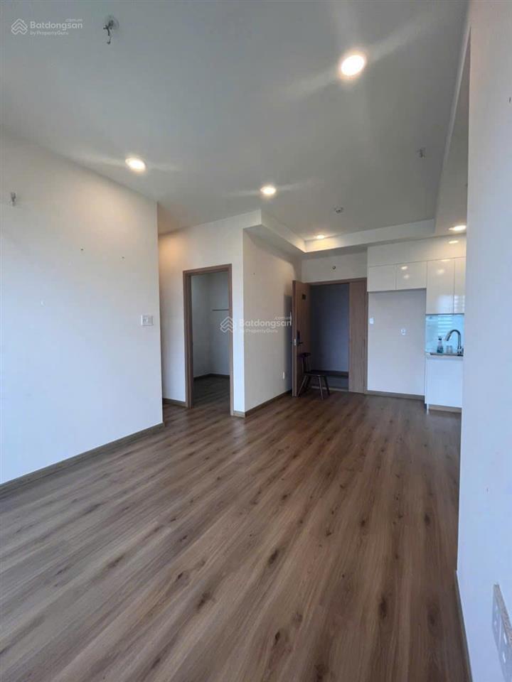 Cho thuê ch viva plaza, 55m2, 2pn, 1wc có rèm, máy lạnh giá 9tr. hà 0917 987 ***