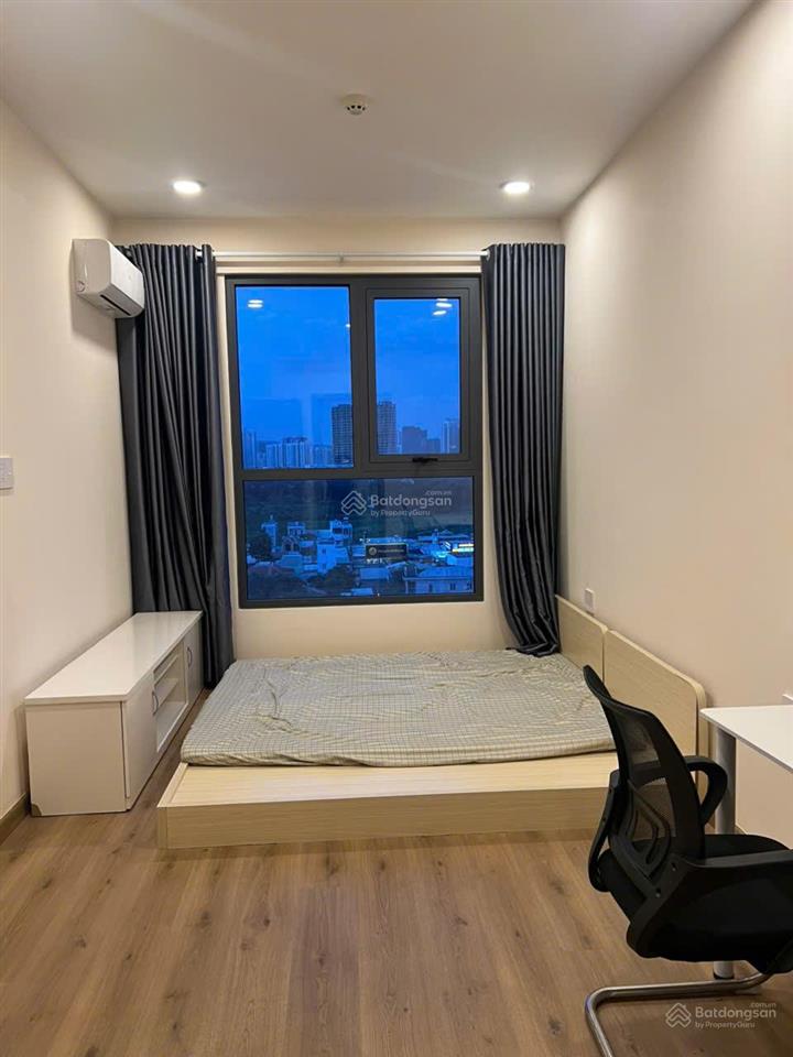 Cho thuê ch viva plaza, q7 dt 72m2, 2pn, 2wc nhà có sẵn nội thất giá 10tr.  hà 0917 987 ***